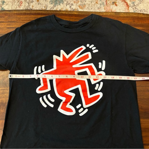 Keith Haring barking red dog black tee size small - Picture 3 of 6